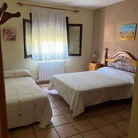 Apartamentos Los Parrales Villalba de la Sierra Bagian luar foto